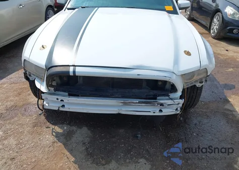 2014 Ford Mustang V6 Premium из США, поврежденный, VIN 1ZVBP8AMXE5286192